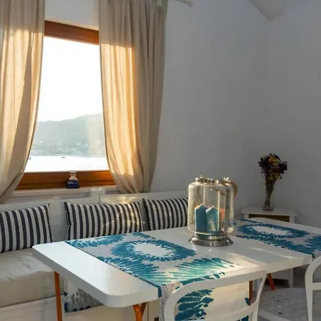 Mit Zwei Terrassen Διαμέρισμα *
